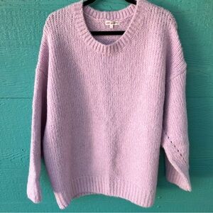 OVERSIZED THICK LAVENDER WOOL BLEND SWEATER SIZE LARGE